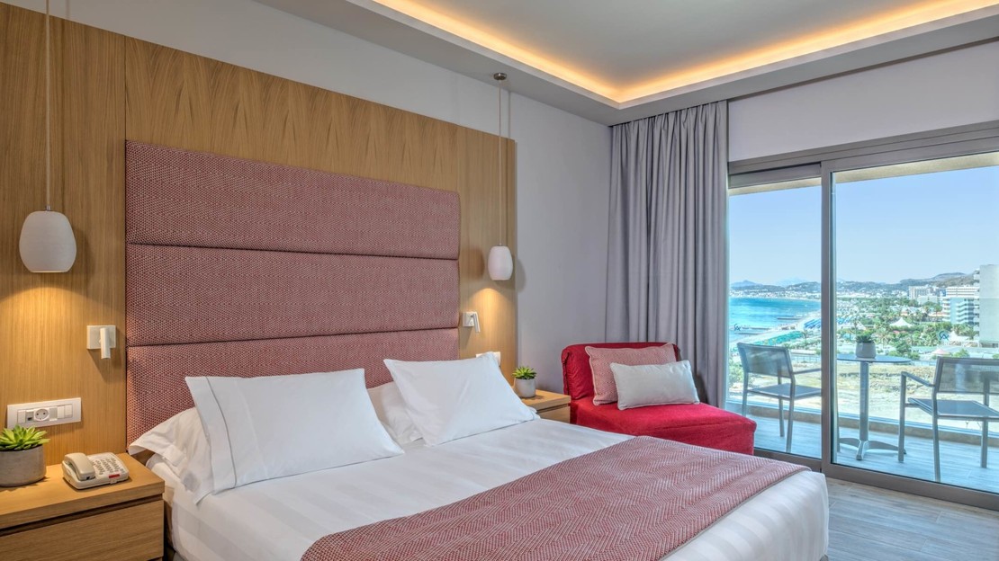 Amada Colossos Resort